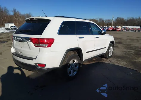 2013 Jeep Grand Cherokee Laredo z USA, uszkodzony, nr VIN 1C4RJFAG2DC592296